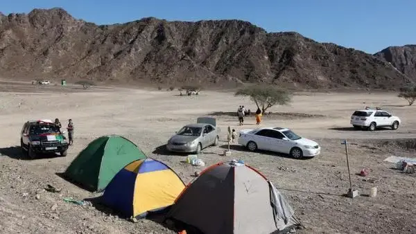 Best Places to Go Camping in The UAE
