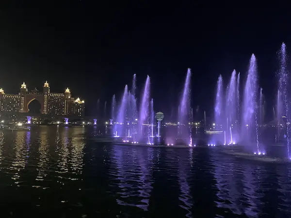 the pointe Dubai fountains