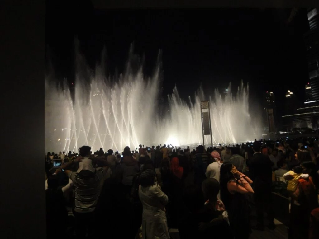 Dubai fountain timings