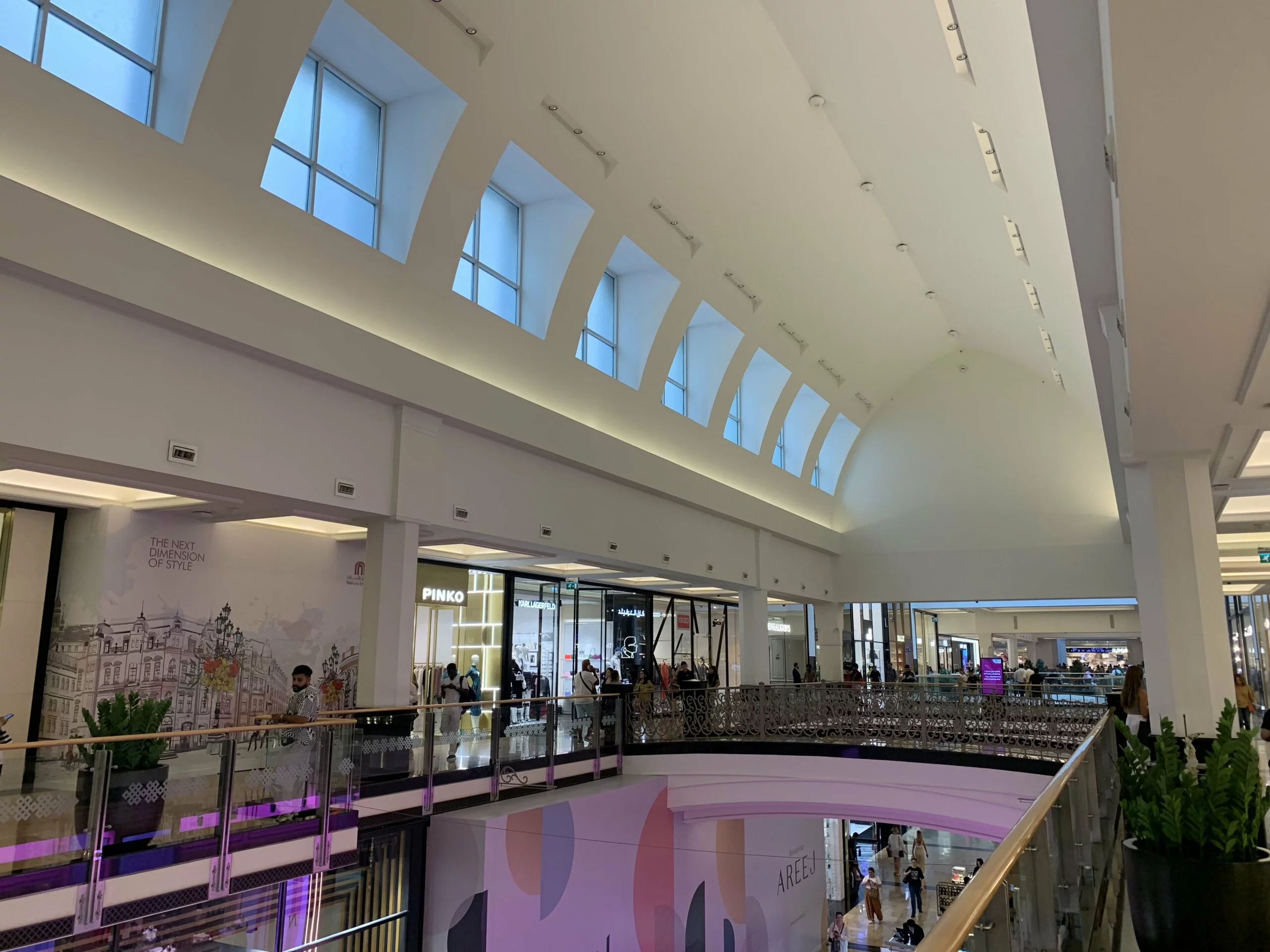Emirates Mall Timing 