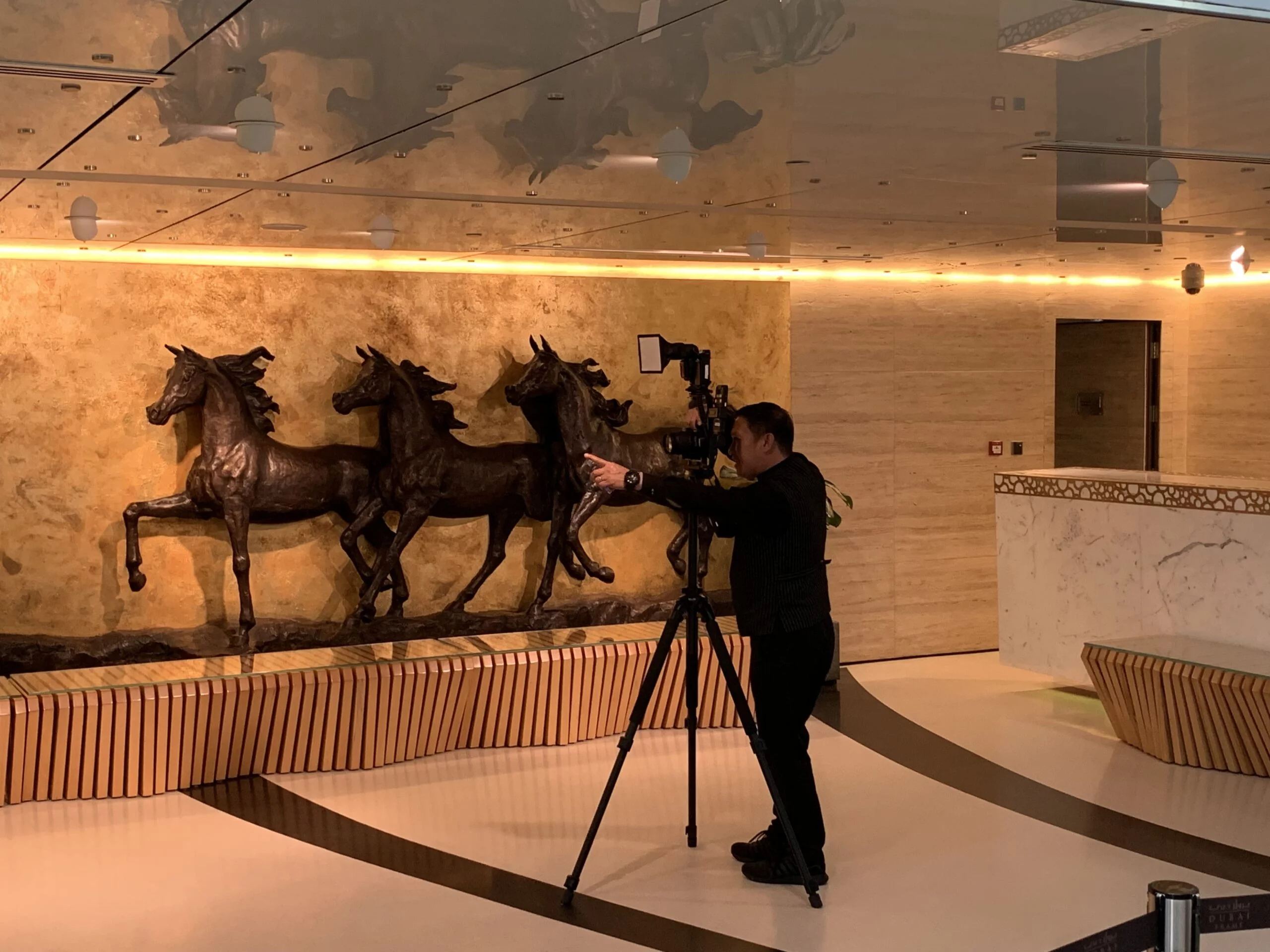 Photoshooting at Dubai Frame