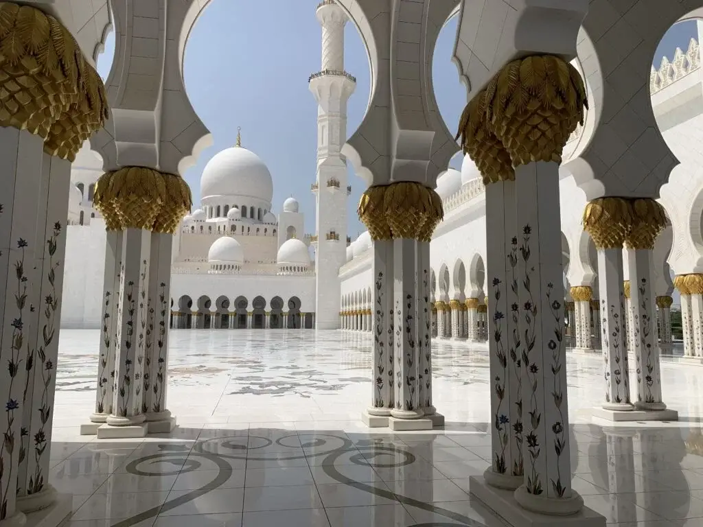 Sheikh Zayed Mosque Inside