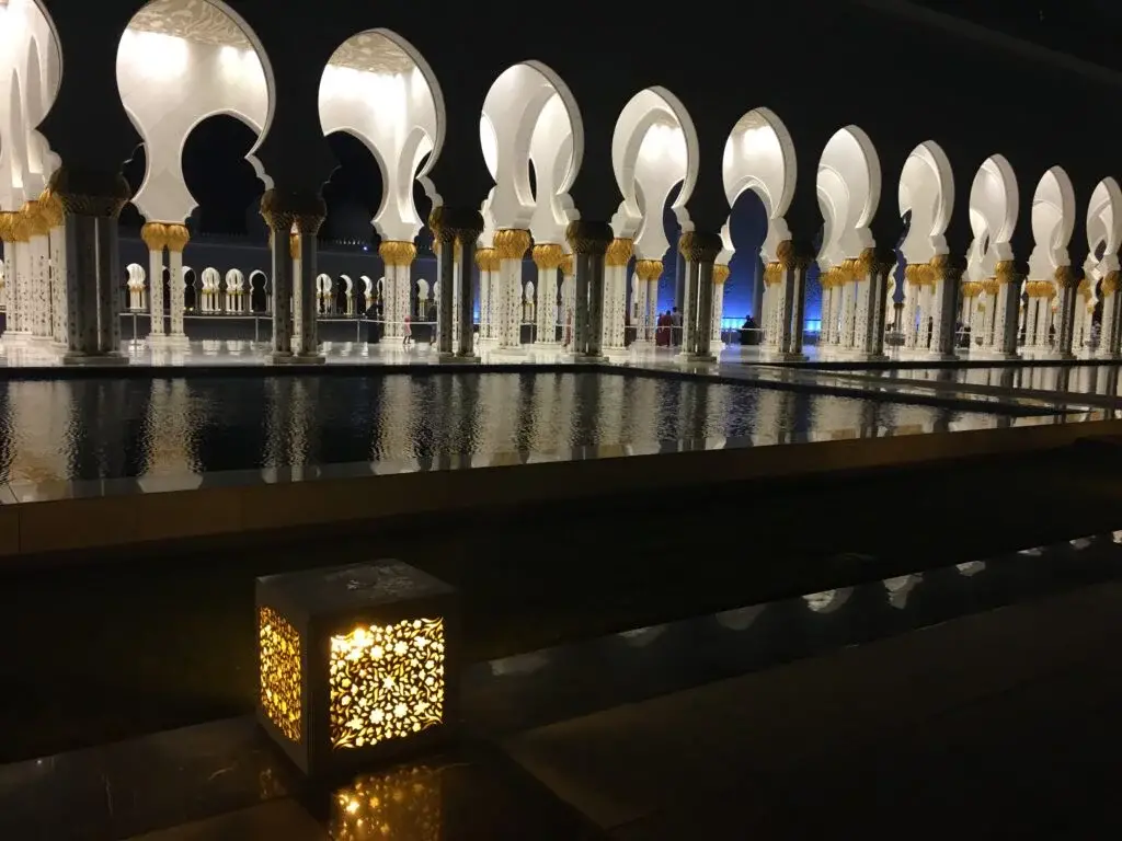 Sheikh Zayed Mosque in the evening
